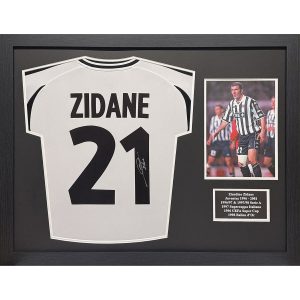 Zinedine Zidane Signed Juventus Shirt including 1 Photo
