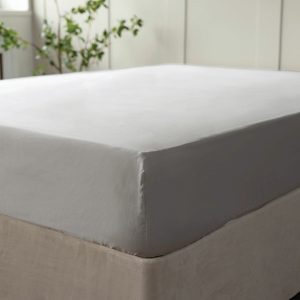 Belledorm 600 Thread Count Cotton Grey Fitted Sheet in 3 Sizes